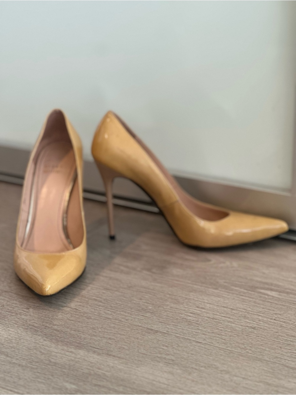 Stuart Weitzman Women's Patent Leather Pointed-Toe Stiletto Pumps - Yellow. 6.